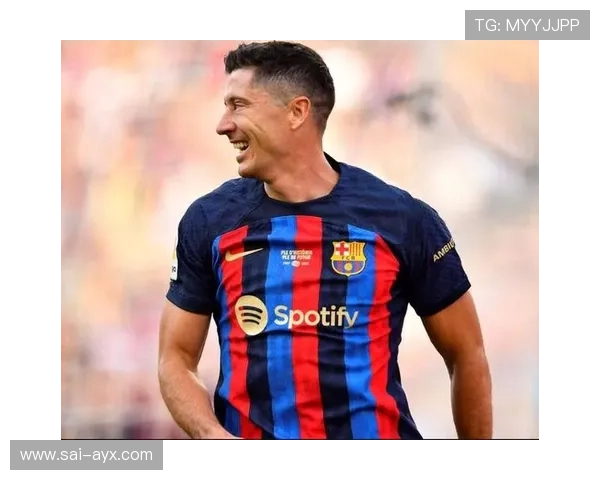 莱万多夫斯基巅峰时刻回顾:传奇前锋的辉煌征程与不朽纪录