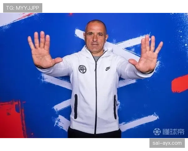 斯洛伐克主帅卡尔佐纳坚信球队将在关键战中实现突破，状态引关注